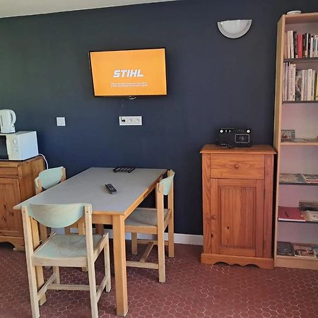 Studio Charmant A Treignac Avec Terrasse De 22 M² Exterior photo